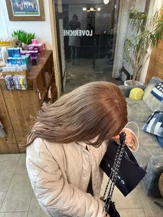 セミロング ハイトーン/デザイン /パーマ/本田誠人のヘアスタイル