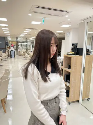 ロング カラー シャドウパーマ／骨格 矯正カット　トモキのヘアスタイル