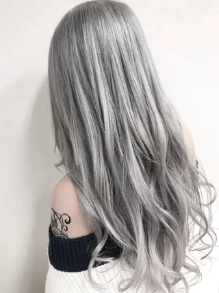 カラー ダブルスキルエクステ /羽エクステ白石宇由のヘアスタイル