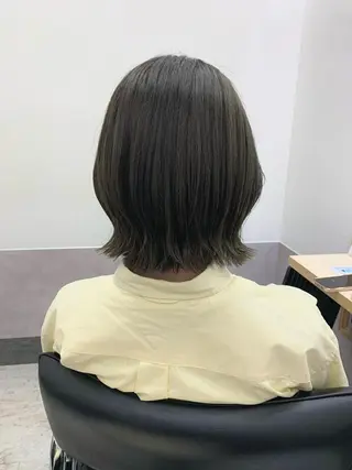 ショート カラー SAKINO. ベージュカラーのヘアスタイル