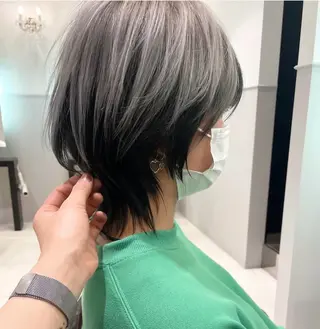 ショート 小林 彩音のヘアスタイル