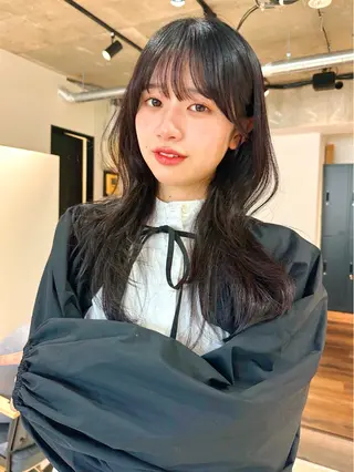 ロング カラー パーマ kazuki【顔周り ×レイヤーカット】のヘアスタイル