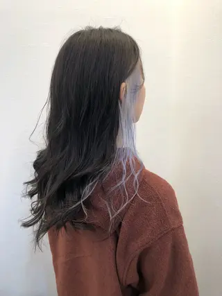 カラー ツノガイ エリのヘアスタイル