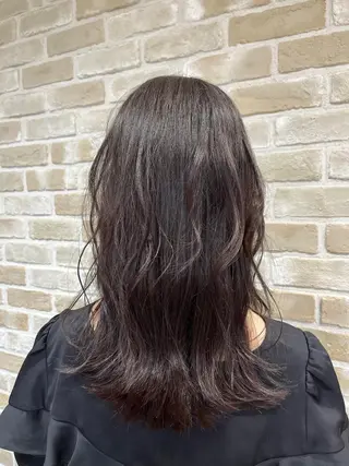 セミロング sayaka 透明感カラーのヘアスタイル