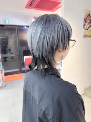 ショート カラー BOX mico.のヘアスタイル