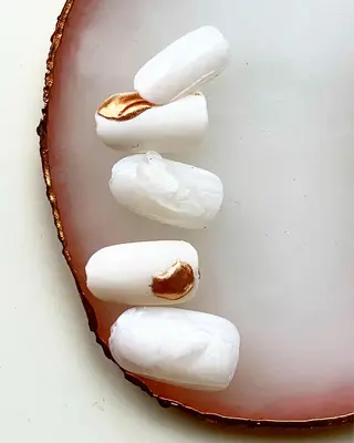 ネイル 新山 聖のネイルデザイン