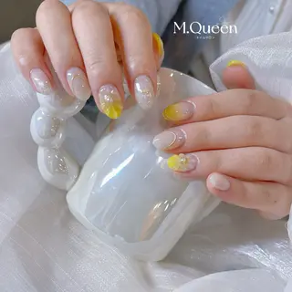 ネイル MQueen ネイルサロンマルのネイルデザイン