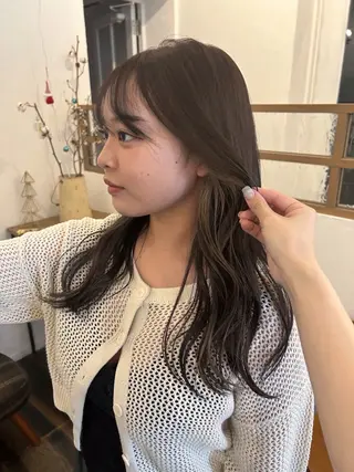ロング カラー 水谷 優華のヘアスタイル