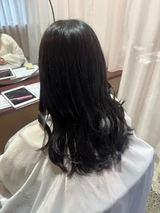 セミロング 【YOKE】　西田 乃那のヘアスタイル