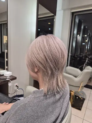 ショート カラー 雅/ダブルカラー/ 白髪ぼかしハイライトのヘアスタイル