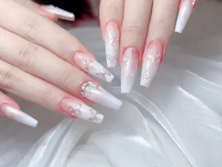 ネイル M🌷nail 長さだし専門店のネイルデザイン