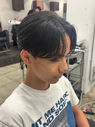 ショート パーマ メンズ 岩佐 柚太のヘアスタイル