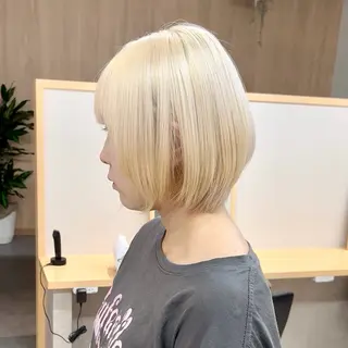 ショート カラー ボブ/韓国ボブ/ブリ ーチ/鈴木康平のヘアスタイル