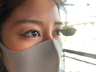 マツエク・マツパ 北川 広行のヘアスタイル