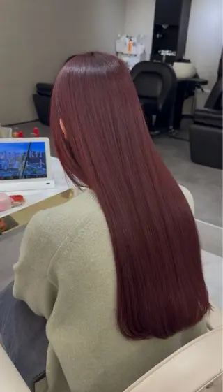 ロング カラー aku💞韓国風🩷 ピンクカラー🎀🩷のヘアスタイル