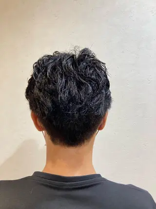ショート メンズ ショート・透明感 カラーconomiのヘアスタイル