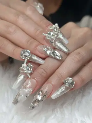 ネイル NIE MoMoのネイルデザイン