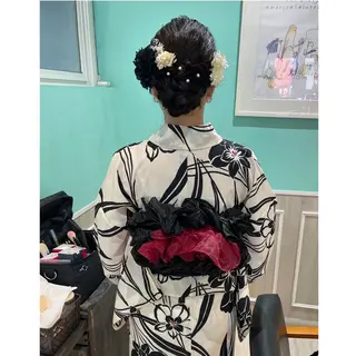 セミロング カラー ヘアアレンジ 🦋エクステ/透明感 カラー🦋宮川莉央のヘアスタイル