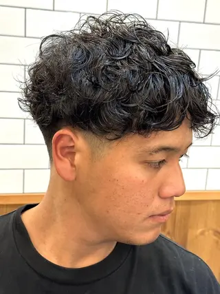 ミディアム パーマ メンズパーマ メンズカットYUKIのヘアスタイル