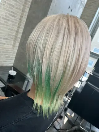 ミディアム Lilly 中谷友里のヘアスタイル