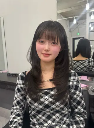 ロング レイヤー・ブリーチ kiyotoshiのヘアスタイル