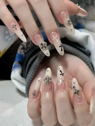 ネイル Horie 雪のネイルデザイン