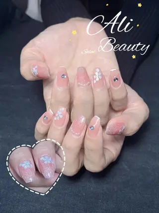 ネイル Ali 新小岩 ネイル専門のネイルデザイン
