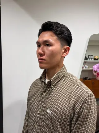 メンズ 岸田 佳祐のヘアスタイル