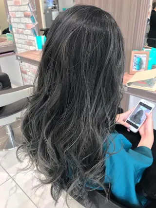 ロング カラー 田中 慎也のヘアスタイル