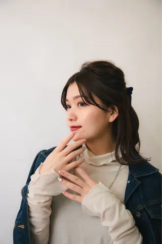 ミディアム 高松 莉璃のヘアスタイル