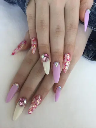 ネイル 💎🐰 saki. m 🐰💎のネイルデザイン