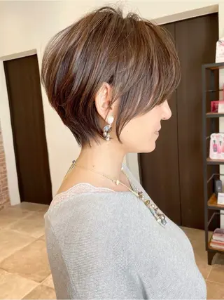ショート カラー 🥣安野祥華 銀座大人ショート🥣のヘアスタイル
