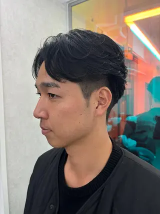 ショート ✨️センターパート/ 曲がる縮毛矯正✨️のヘアスタイル