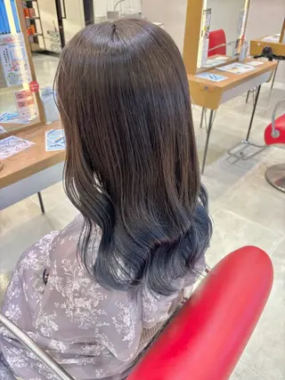 ミディアム カラー ヘアアレンジ ayumi🌈 インナーカラー🌈のヘアスタイル