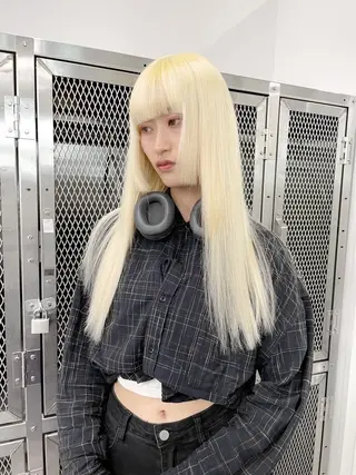 カラー KIRYU SARAのヘアスタイル