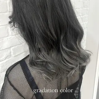 カラー Ida Akaneのヘアスタイル
