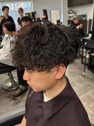 メンズ 🪽直毛男子の救世主 🪽フェザーパーマのヘアスタイル