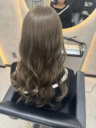 ミディアム 垢抜け🪄透明感✨ ブリーチ特化のヘアスタイル