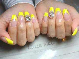 ネイル Li'leaNail AINAのネイルデザイン