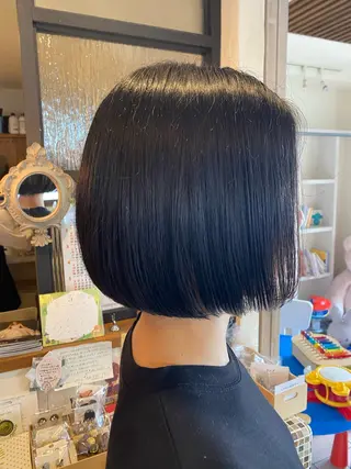 ショート 井上 歩美のヘアスタイル