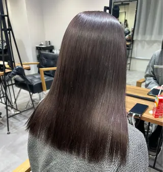 カラー 艶髪ハイトーン✨ 🩷AMI🩷のヘアスタイル