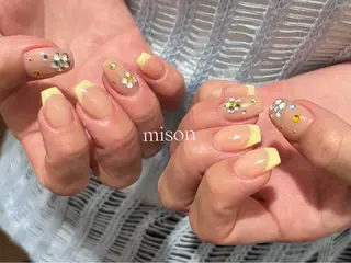 ネイル mison 安形友花のネイルデザイン