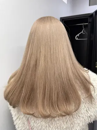 ロング ハイトーン×艶カラー 🤍MIZUKIのヘアスタイル