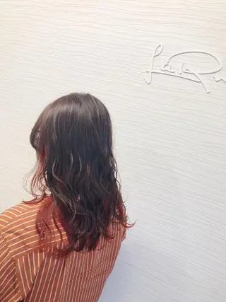 セミロング カラー LaRmE Ayumi.のヘアスタイル