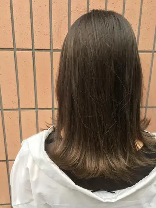 ミディアム カラー 【白髪ぼかし】 矢内　夏輝のヘアスタイル