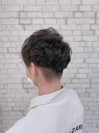 ショート ヘアアレンジ メンズ ブリーチなし艶カラー 東家のヘアスタイル