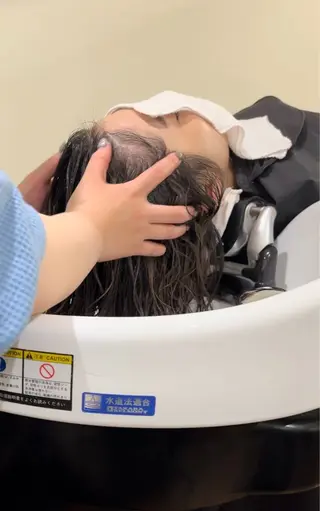 ミディアム 似合わせカット ツヤカラー/和田陽向のヘアスタイル