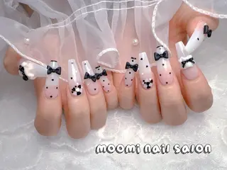 セミロング 長さだし専門 Moominのネイルデザイン