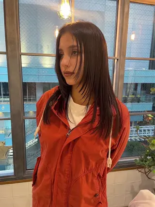 セミロング 🍎デザインカラー /カエデ🍎のヘアスタイル