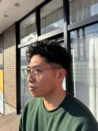 ショート フカモト カエデのヘアスタイル